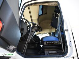 VOLVO FH 500 Globetrotter XL Side Skirts
