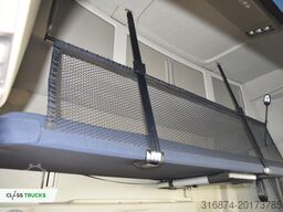 VOLVO FH 500 Globetrotter XL Side Skirts