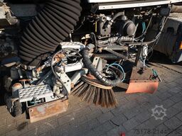 SCANIA P280 - SCHORLINGER OPTIFANT 70