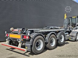 Van Bouwel ABROLLKIPPER / 25T HOOKLIFT / LIFT AXLE