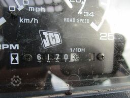 JCB 530-70 mit Palettengabel + Schaufel