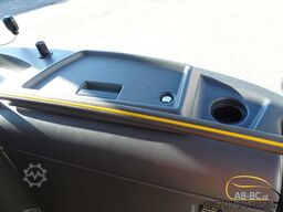 MERCEDES-BENZ Tourismo RHD-L 64 SITZE EURO 5