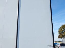 SCHMITZ CARGOBULL SKO 24/L V7 Multitemp/Doppelst./Trennwand/Liftac