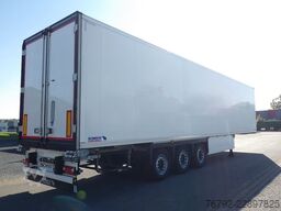 SCHMITZ CARGOBULL SKO 24/L V7 Multitemp/Doppelst./Trennwand/Liftac