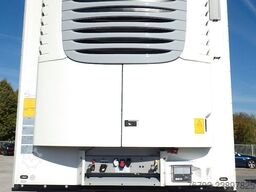 SCHMITZ CARGOBULL SKO 24/L V7 Multitemp/Doppelst./Trennwand/Liftac