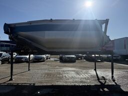 Meiller Betonmulde 10m³ isoliert