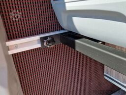 MERCEDES-BENZ 517 Lord Comfort XXL Lagerfahrzeug 23 SS