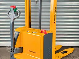 Jungheinrich EJC 110 - Service Neu- 2.9m Hub- int. Lader