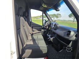 MERCEDES-BENZ SPRINTER 317 Bakwagen Laadklep!