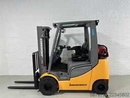 Jungheinrich TFG 320s