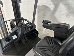 Jungheinrich TFG 320s