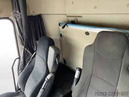 Mercedes-Benz Actros 1846L **Fahrschulausrüstung** **Fahrschulausstattung**