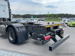 Mercedes-Benz Actros 1846L **Fahrschulausrüstung** **Fahrschulausstattung**