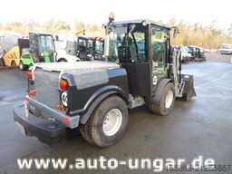 Kärcher MIC 84 Geräteträger 4x4 mit Frontlader