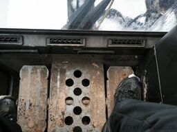 KRAZ 255 V1A