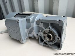 SEW-EURODRIVE WA20/TDT63L4/B03 0,25 kW 33 obr./min 4,1 Nm Hamulec 230 V
