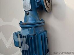Mannesmann Demag S040-B5-21-3 UMF71BX-6-Z 0,25 kW 64 obr./min 220/380 V 3-fazowy
