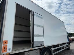 IVECO EuroCargo 180 E28 4x2 Thermo King T-1000R