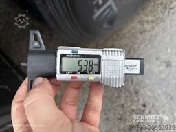 Schmitz Cargobull Semitrailer Curtainsider Mega