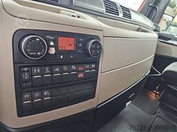 M.A.N. 18.500 TGX XLX SKIRTS RETARDER