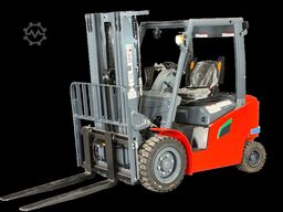 Heli CPD30-G2 4-Rad - 6 Jahre Garantie 5,4m Hub Triplex
