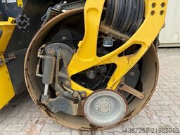 BOMAG BW174AP-4i AM / 2015 BJ / Streuer