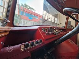 MERCEDES-BENZ Vorgänger Sprinter O 319 Samba mit Faltdach AC