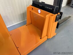 STILL EXG 16 - Tilting Forks * DEMO