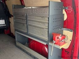 MERCEDES-BENZ Vito 114 EXTRALANG 6G KLIMA SCHRÄNKE/REGALEN AHK