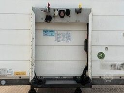 SCHMITZ CARGOBULL SKO 24 / 13,62 FP25 Iso Alufelgen Lift