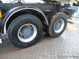 Mercedes-Benz Axor 3243 + 8X4 + MANUAL + SPRING