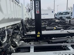 Fuso Canter 9C18 Abrollkipper - 63.990 Euro