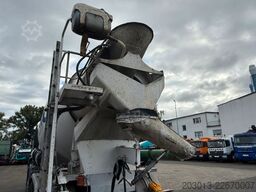 MAN 32.430 8x4 BB Betonmischer
