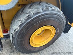 CATERPILLAR 962M Radlader 20,2 Ton *Schaufel