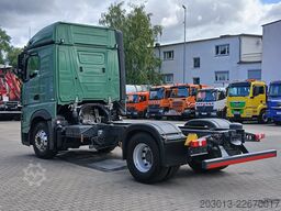 MERCEDES-BENZ 1851 4x2 BL Fahrgestell *Nebenantrieb