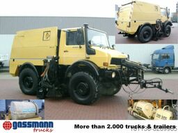 Unimog AUGL KMU88H, Kehrmaschinen-Aufbau