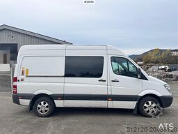 Mercedes-Benz Sprinter 316 w/ Lift