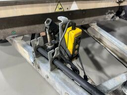 BÖCKMANN DK 3218/30 3-SEITENKIPPER 3000KG
