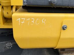 Komatsu PC210LC-11