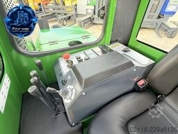 Combilift C3000 GAS TRIPLEX 5600 FREE LIFT