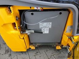 JUNGHEINRICH EFG 215 / Triplex 4.25m / SS / nur 1.680h / 2021