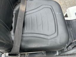 NISSAN Unicarriers UG1D2A32LQ Gas-Stapler