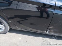 Opel Astra Sports Tourer +