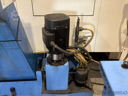 Mazak VTC 200 C - II