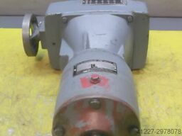 SEW-EURODRIVE R40 / DF12DT71D-4