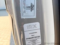 RENAULT Master STX 5 Sitzer Haras ex. Lang Automatik
