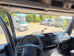 MERCEDES-BENZ ATEGO 1218  5  Pferde  Wohnung Dusche