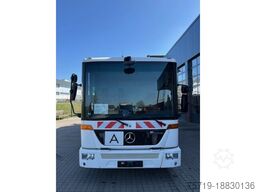 Mercedes-Benz 2633 Econic 6x2 Geesink GMP III