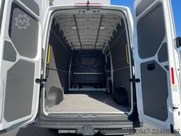 VW Crafter Kasten 35 L4H3 NAV RFK äden