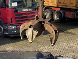Volvo FM 370 + Euro 5 + Palfinger Z-Q170 Crane + 30to...